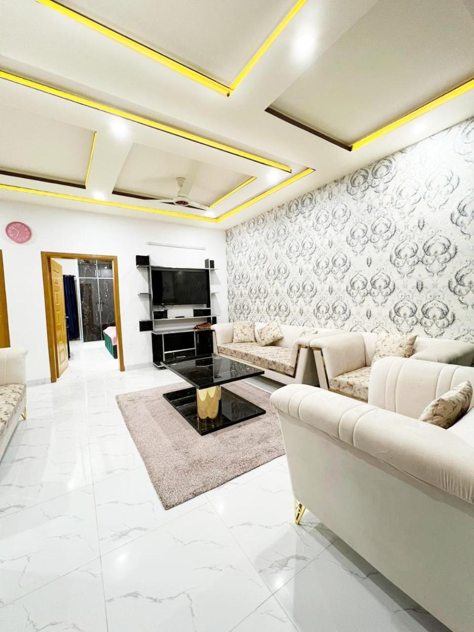 Bed & Breakfast Islamabad Hotel Exterior photo